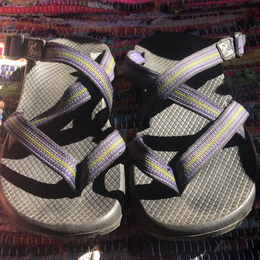 🐸 CHACO SANDALS 🐸